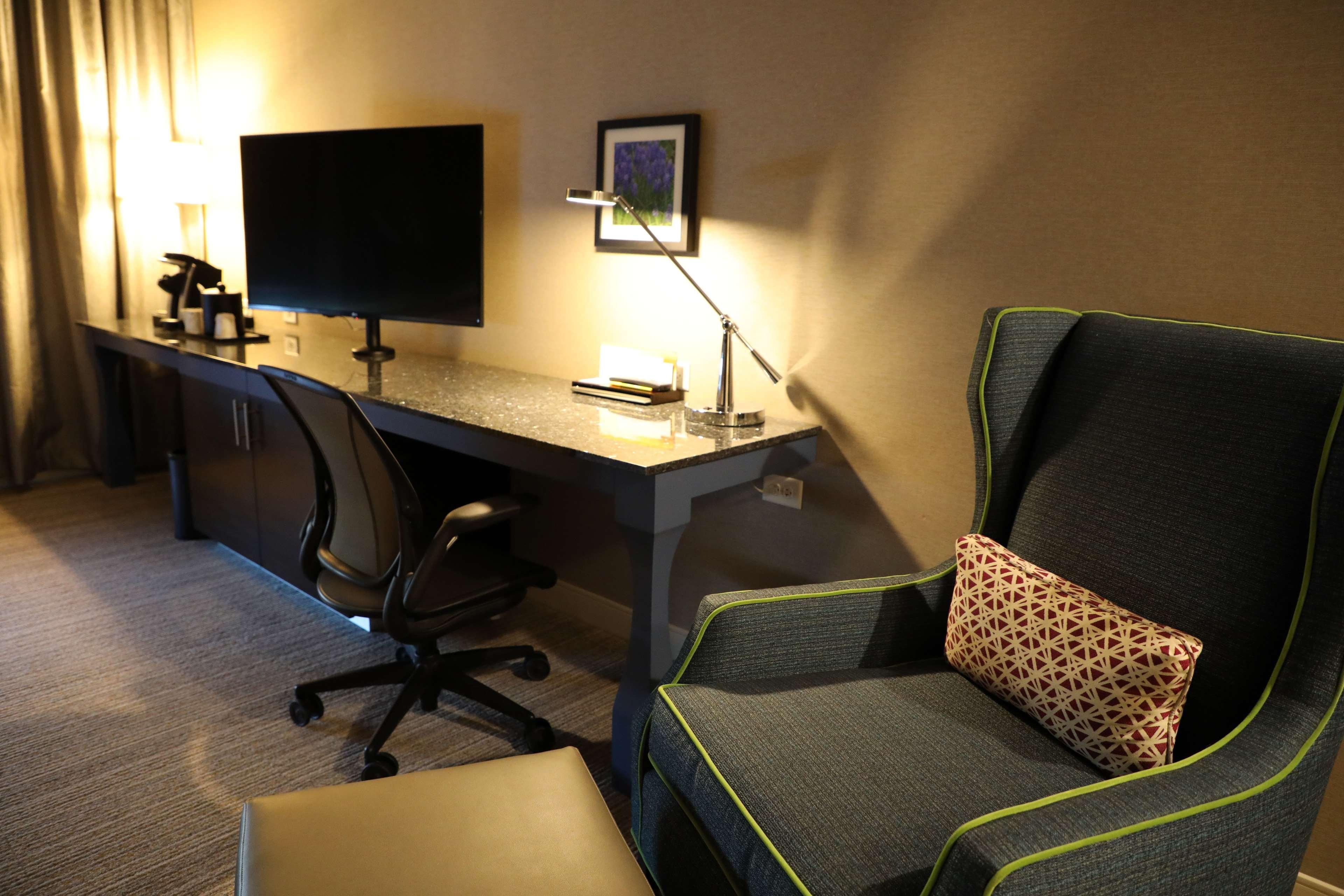 Hilton Garden Inn Austin Airport Екстериор снимка