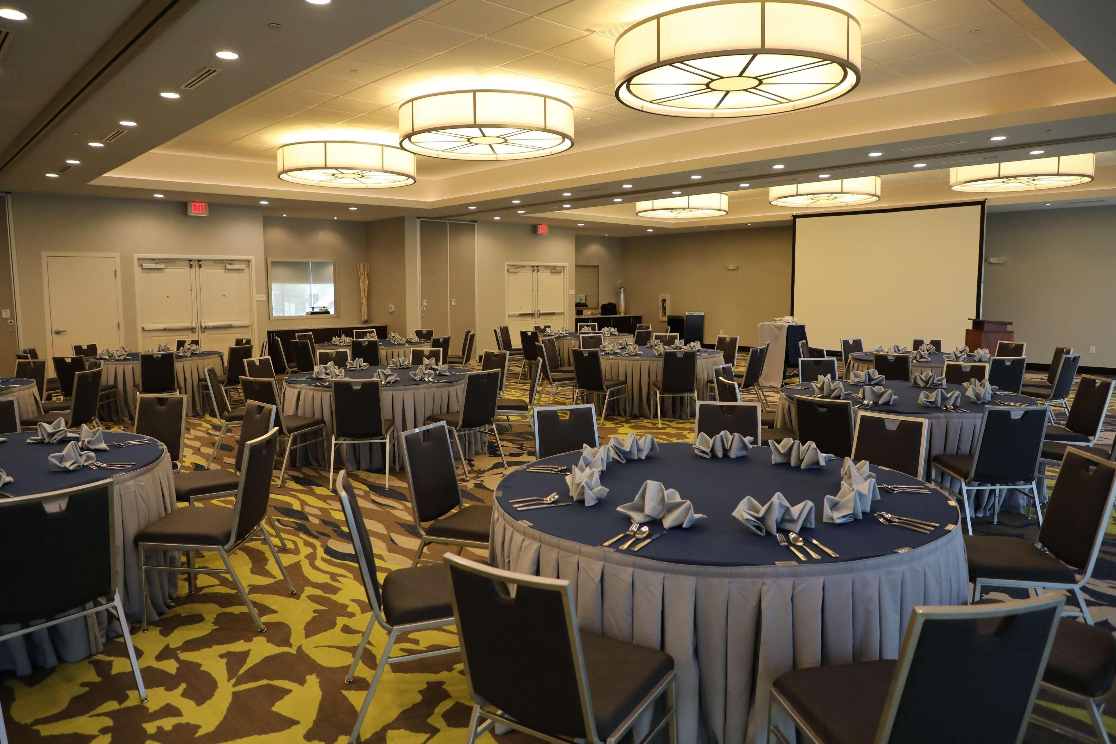 Hilton Garden Inn Austin Airport Екстериор снимка