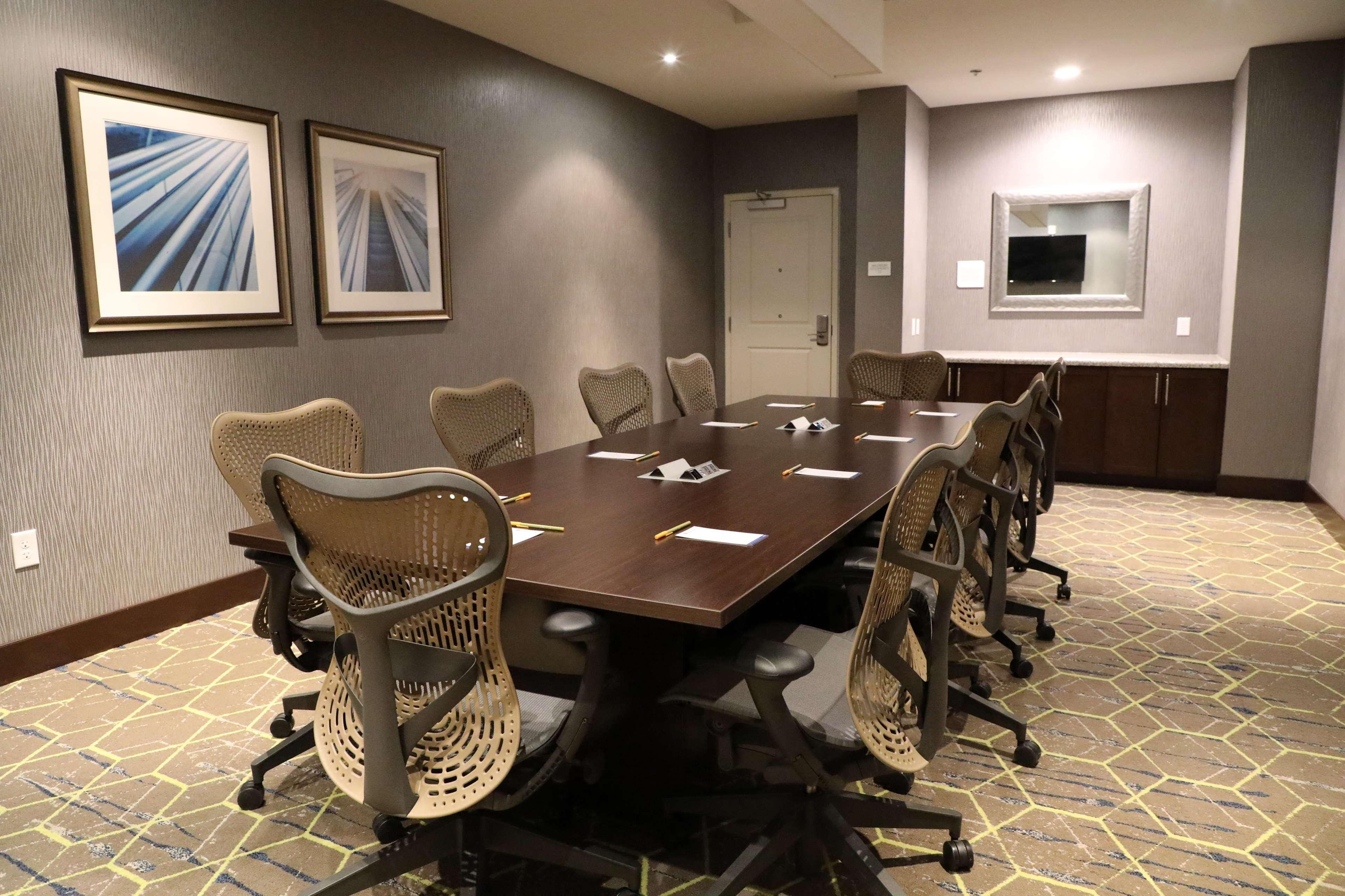 Hilton Garden Inn Austin Airport Екстериор снимка
