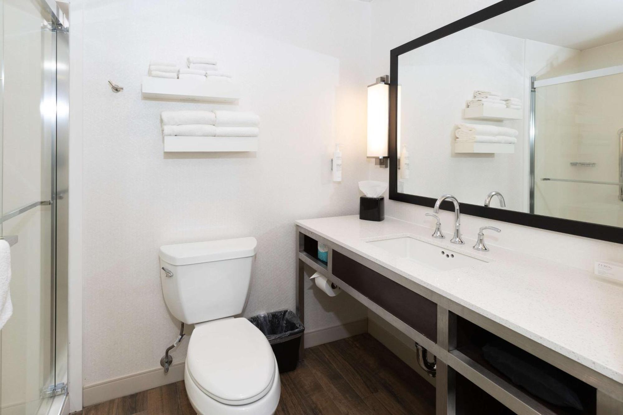Hilton Garden Inn Austin Airport Екстериор снимка
