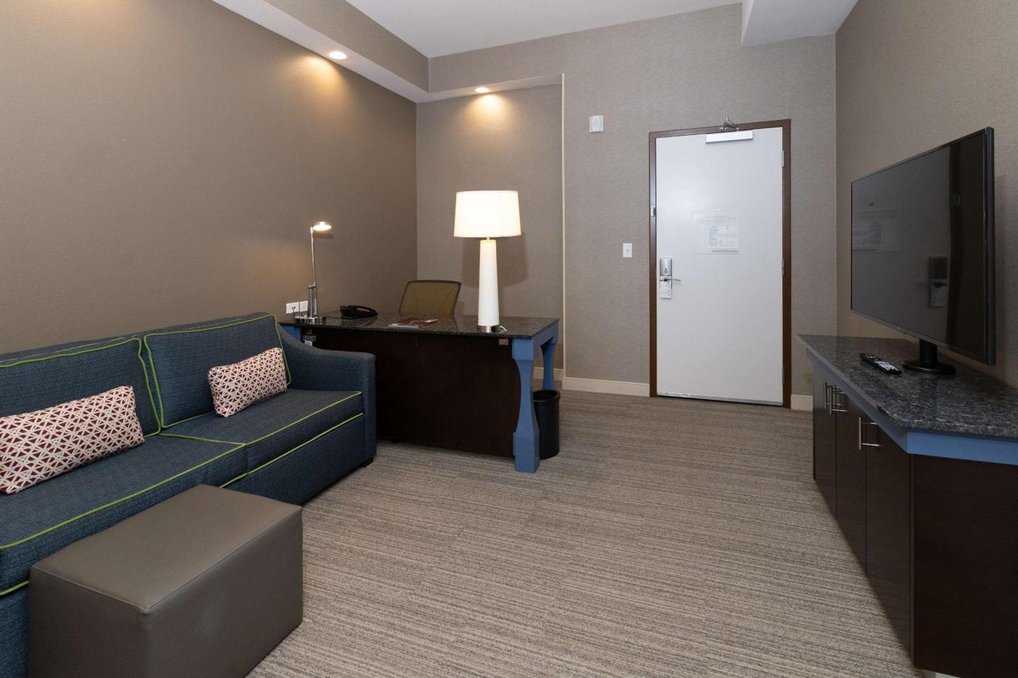 Hilton Garden Inn Austin Airport Екстериор снимка