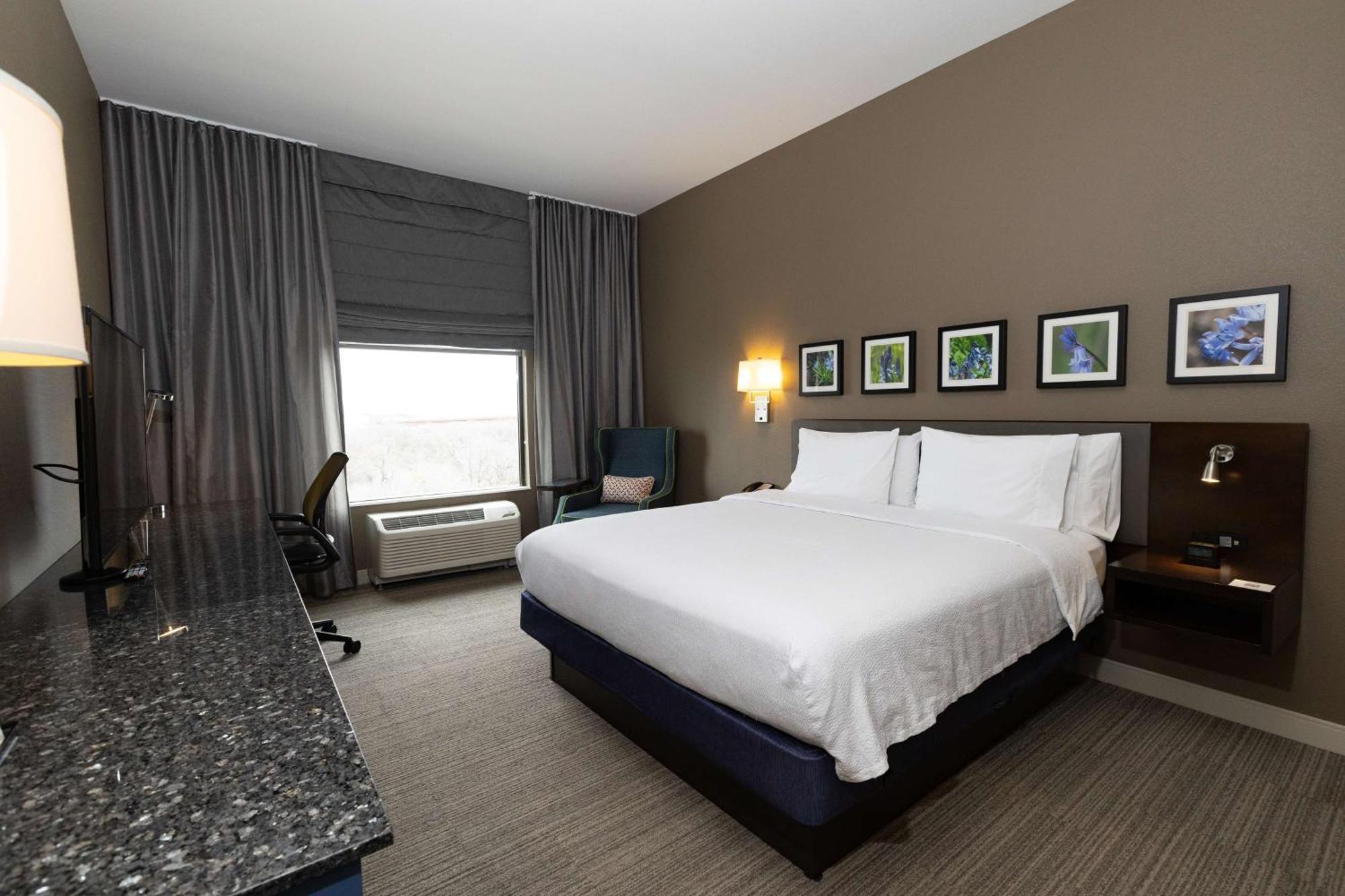 Hilton Garden Inn Austin Airport Екстериор снимка